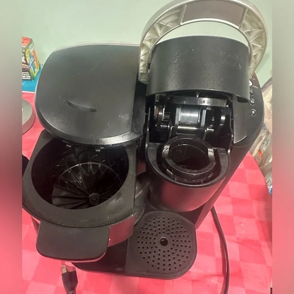 Keurig Coffee/ K-cup maker!